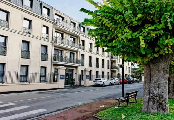INVESTISSEMENT LOCATIF – SAUMUR – Résidence multigénérationnelle Heurus Epona - 5,5 % de rentabilité