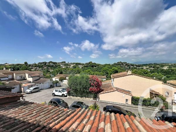 Maison à vendre  3 pièces - 68,90 m 2   ANTIBES  - 06