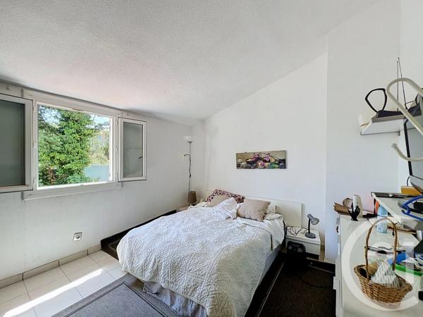 Maison à vendre  3 pièces - 68,90 m 2   ANTIBES  - 06