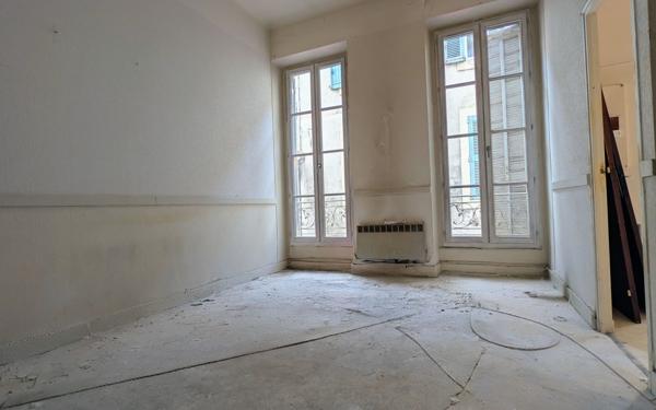 Appartement à vendre    2 pièces • 43 m2 Avignon
