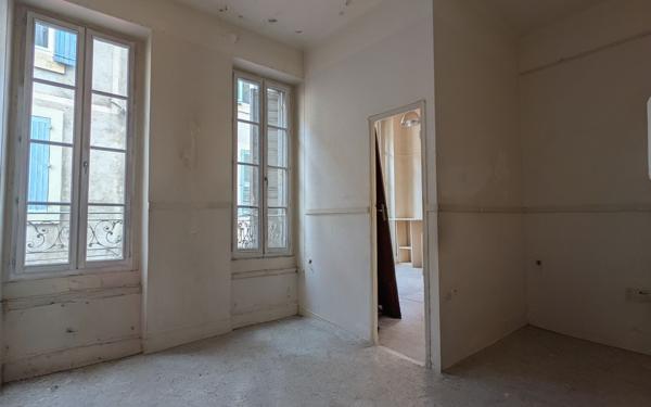 Appartement à vendre    2 pièces • 43 m2 Avignon
