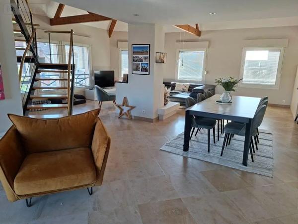 Location - Appartement Hazebrouck 59190 3 pièces 128 m 2