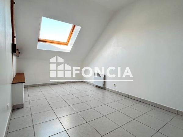 Location Appartement 4 pièces 75 m² - 15 RUE JULIETTE ADAM Gif Sur Yvette 91190