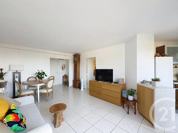 Appartement F2 à vendre  2 pièces - 46,95 m 2   ANTIBES  - 06