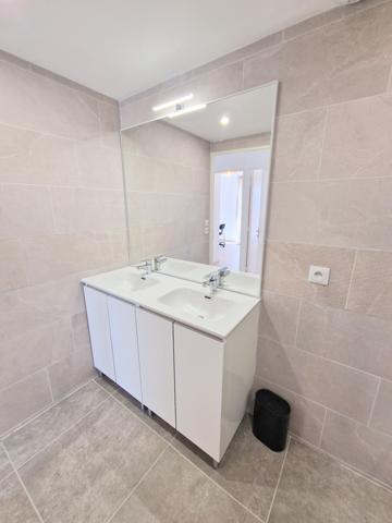 Craponne (69290) STANDING ! T3 MEUBLE avec terrasse 21m2 + Box PMR- 3° et dernier étage- Neuf- CRAPONNE- DISPONIBLE !