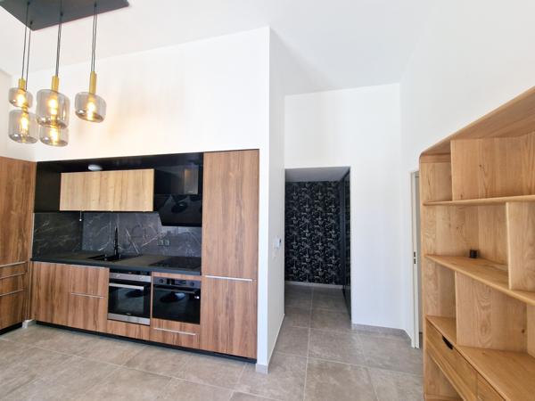 Craponne (69290) STANDING ! T3 MEUBLE avec terrasse 21m2 + Box PMR- 3° et dernier étage- Neuf- CRAPONNE- DISPONIBLE !