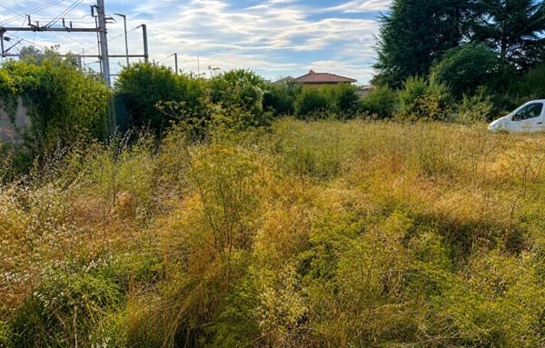 Terrain à Batir de 1 375 m²
