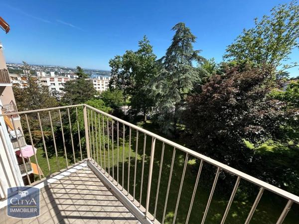 Appartement à louer 4 pièces 78.93m² La Mulatière (69350)