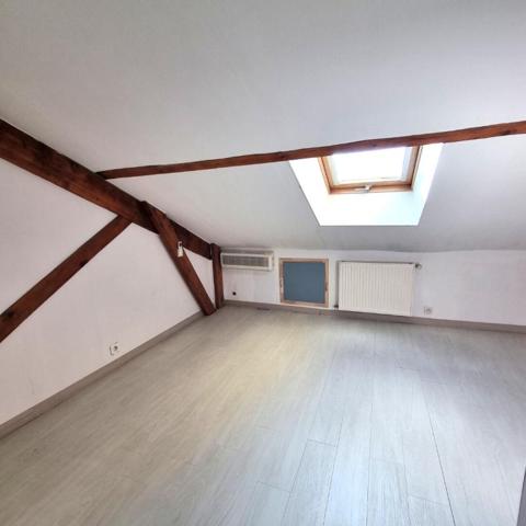 Lyon (69008), Duplex 4 pièces de 92 m2, 3ch, Dernier étage, aucun vis à vis