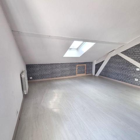Lyon (69008), Duplex 4 pièces de 92 m2, 3ch, Dernier étage, aucun vis à vis