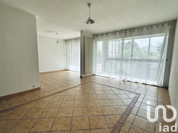 Appartement à vendre 3 pièces 81 m² Vitrolles
