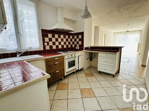 Appartement à vendre 3 pièces 81 m² Vitrolles