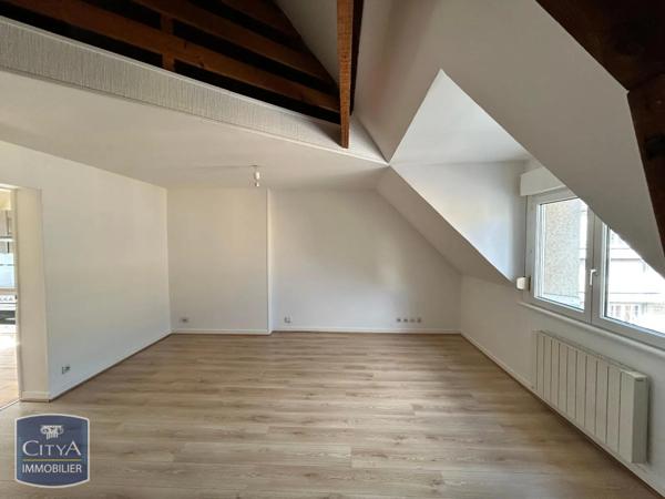 Appartement à louer 1 pièce 43.01m² Charleville-Mézières (08000)