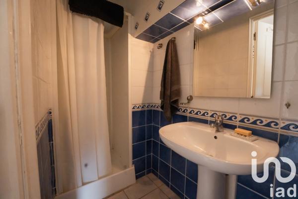 Maison à vendre 9 pièces 245 m² Le Puy-Notre-Dame