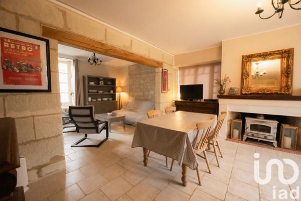 Maison à vendre 9 pièces 245 m² Le Puy-Notre-Dame