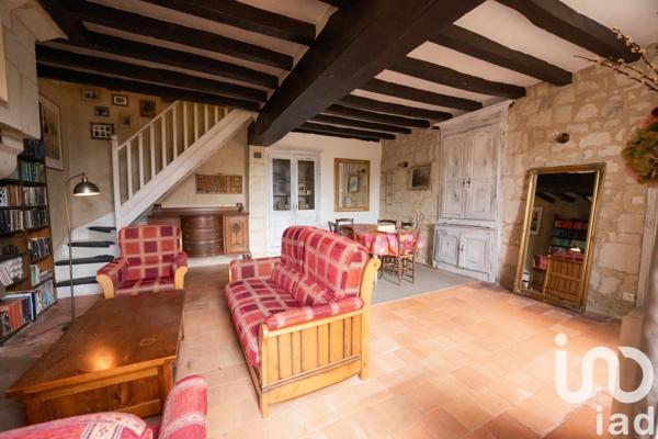 Maison à vendre 9 pièces 245 m² Le Puy-Notre-Dame