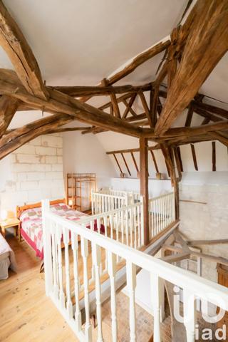 Maison à vendre 9 pièces 245 m² Le Puy-Notre-Dame