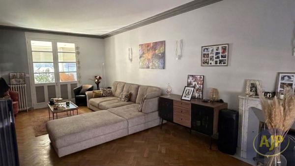 Maison à vendre Angers - 7 pièces, 207m² avec 5 chambre(s) à 546 000€ - AJP Immobilier Angers