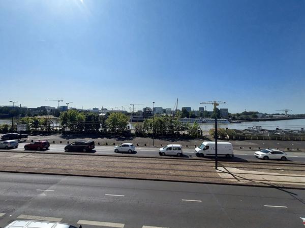 Appartement T1 - Vue Loire