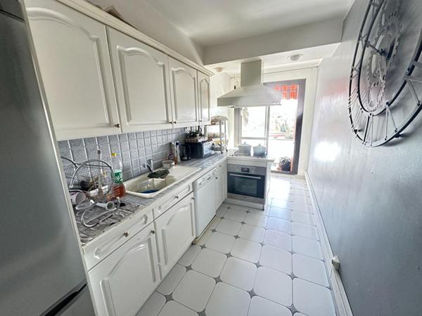 Appartement T4  Marseille 13e  80 m²  Ascenseur Parking Cave