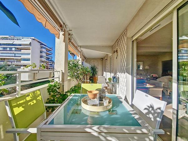 EXCLUSIVITE CANNES - BASSE CALIFORNIE : 3P 86M² AVEC PROFONDE TERRASSE ET PARKING SOUS SOL !