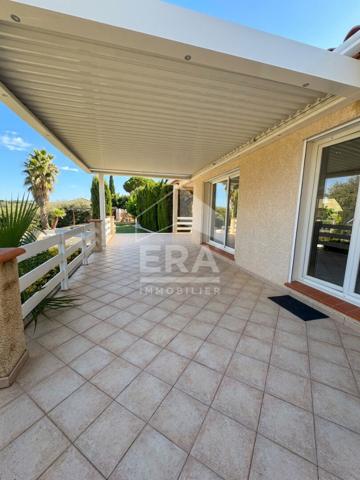 VILLA T4 DE STANDING AVEC PISCINE ET VUE SUR LES ALBÈRES A PASSA