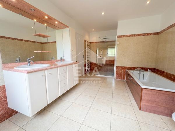 VILLA T4 DE STANDING AVEC PISCINE ET VUE SUR LES ALBÈRES A PASSA