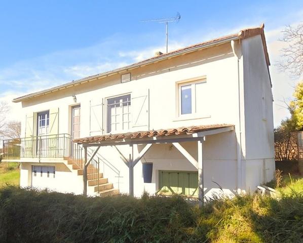 Maison à vendre |  Sanxay |  5 pièces | 100 m²