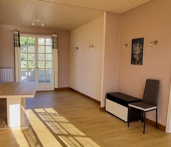 Maison à vendre |  Sanxay |  5 pièces | 100 m²
