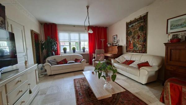 Achat - Propriété Nueil-les-Aubiers 79250 10 pièces 193 m 2 2200 m 2