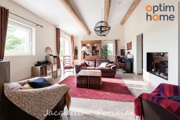 Bastide 7 pièces  : le calme aux portes de Pertuis