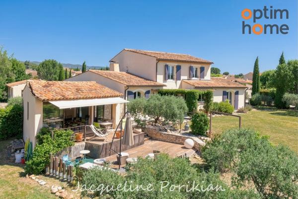 Bastide 7 pièces  : le calme aux portes de Pertuis