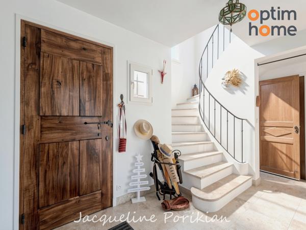 Bastide 7 pièces  : le calme aux portes de Pertuis