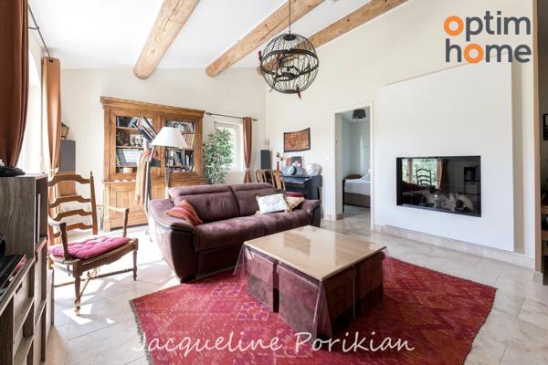 Bastide 7 pièces  : le calme aux portes de Pertuis