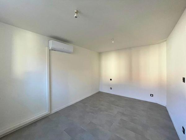 Vente                                                      Appartement
                        
                     2 pièces                      31 m2                     à Hasparren