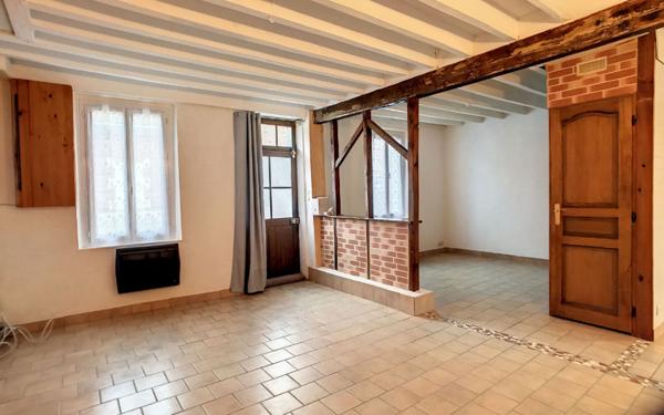 Maison à vendre    3 pièces •  Chaon