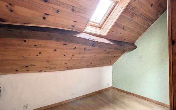 Maison à vendre    3 pièces •  Chaon