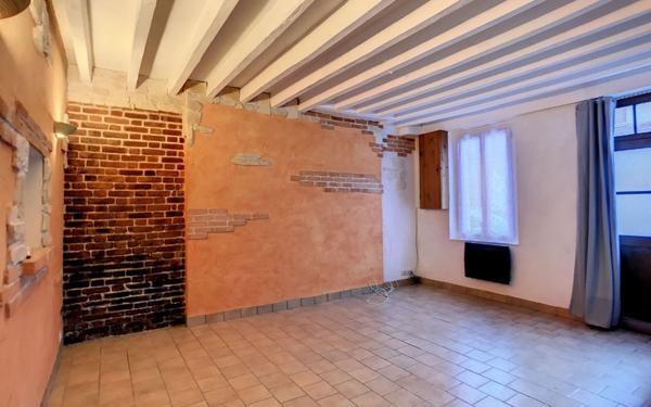 Maison à vendre    3 pièces •  Chaon