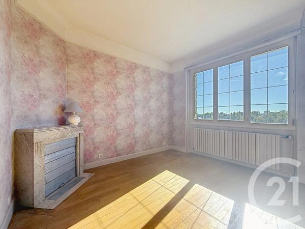 Maison à vendre  7 pièces - 209,45 m 2   MONTEREAU FAULT YONNE  - 77