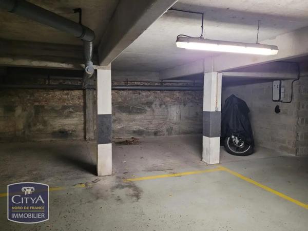 Parking à louer 10m² Lille (59800)