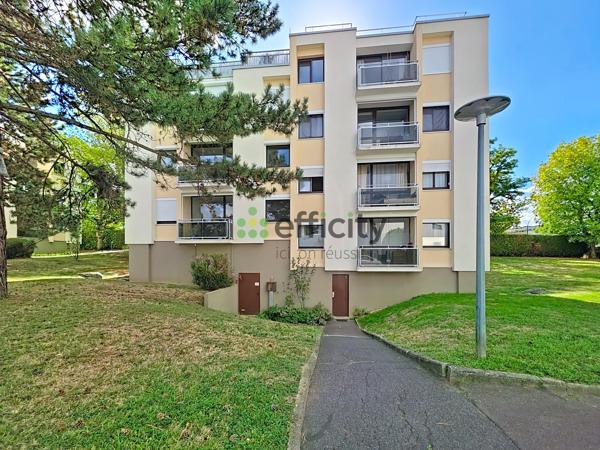 Appartement
         4 pièces
        - 80 m² Exclusivité 299 000 € *
