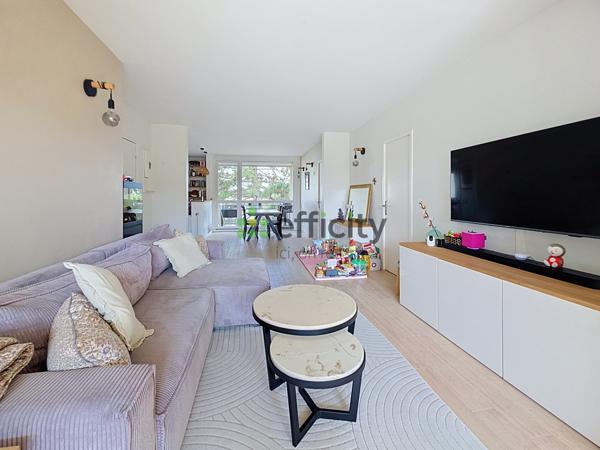 Appartement
         4 pièces
        - 80 m² Exclusivité 299 000 € *