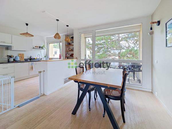 Appartement
         4 pièces
        - 80 m² Exclusivité 299 000 € *