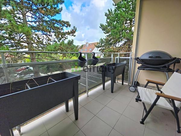 Appartement
         4 pièces
        - 80 m² Exclusivité 299 000 € *