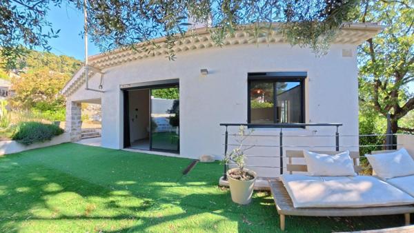 Maison rénovée avec jardin au calme à Toulon Ouest