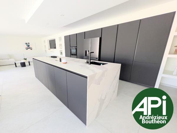 Villa 6 pieces de 160 m² habitable