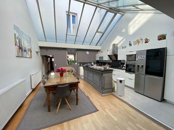 Maison spacieuse 8 pièces à vendre au centre de Saint Quentin - Réf 6027