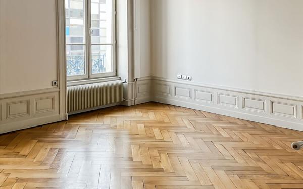 Appartement à vendre    5 pièces • 187,92 m2 Lyon 7