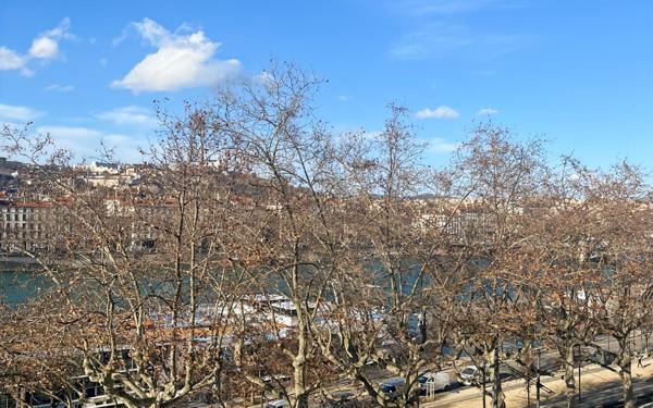 Appartement à vendre    5 pièces • 187,92 m2 Lyon 7