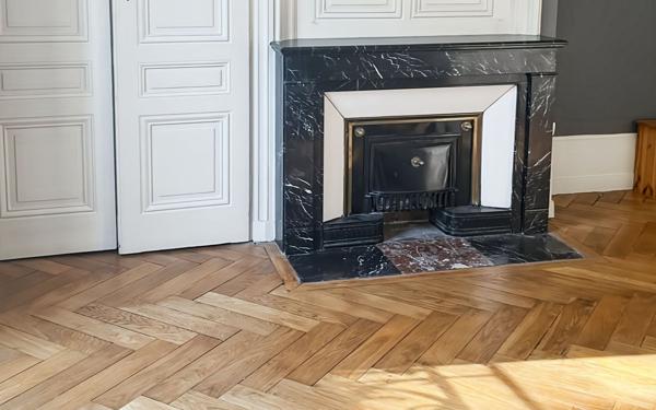 Appartement à vendre    5 pièces • 187,92 m2 Lyon 7